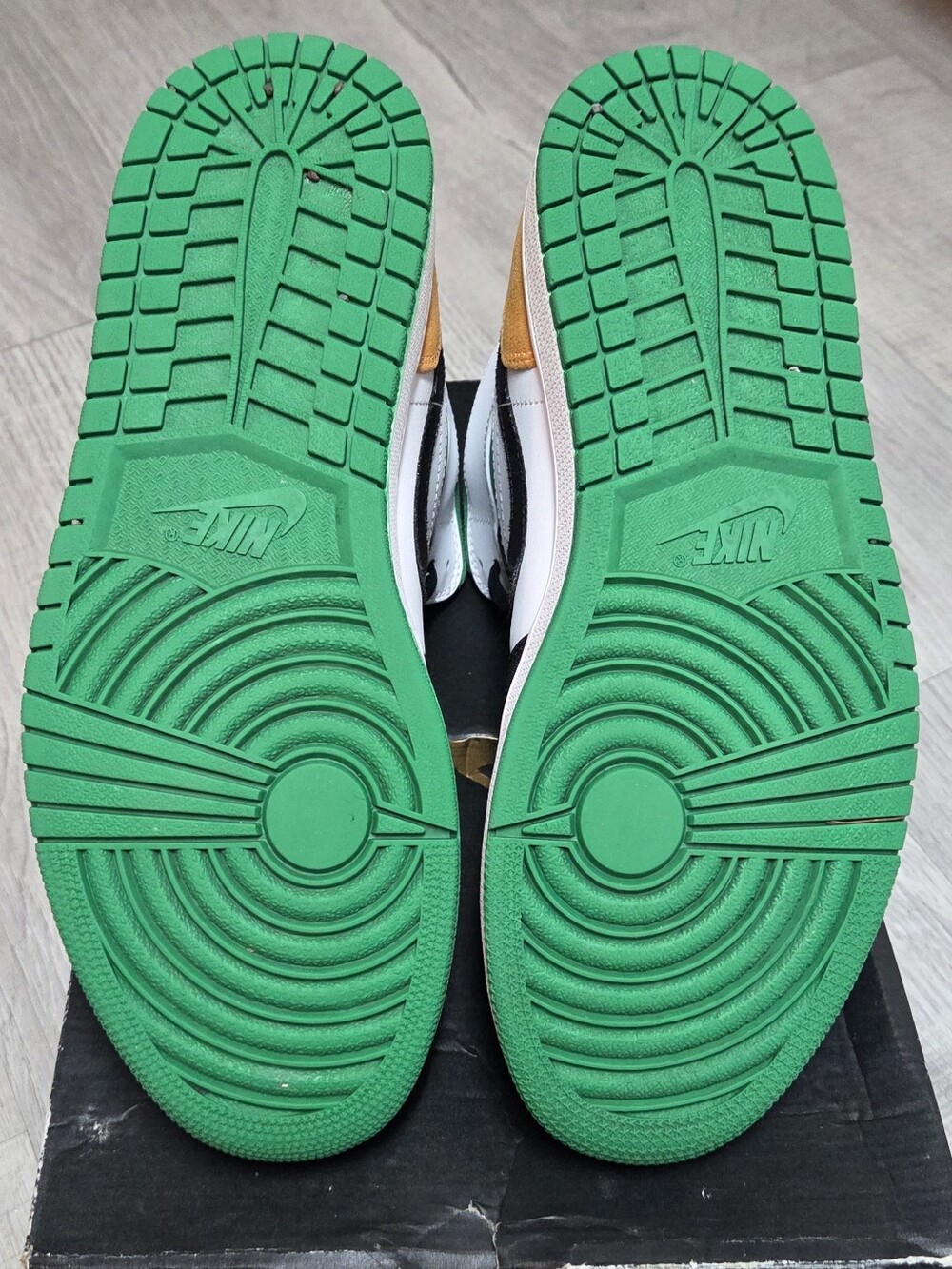 Jordan 1 Oakland - Picture 5 of 5